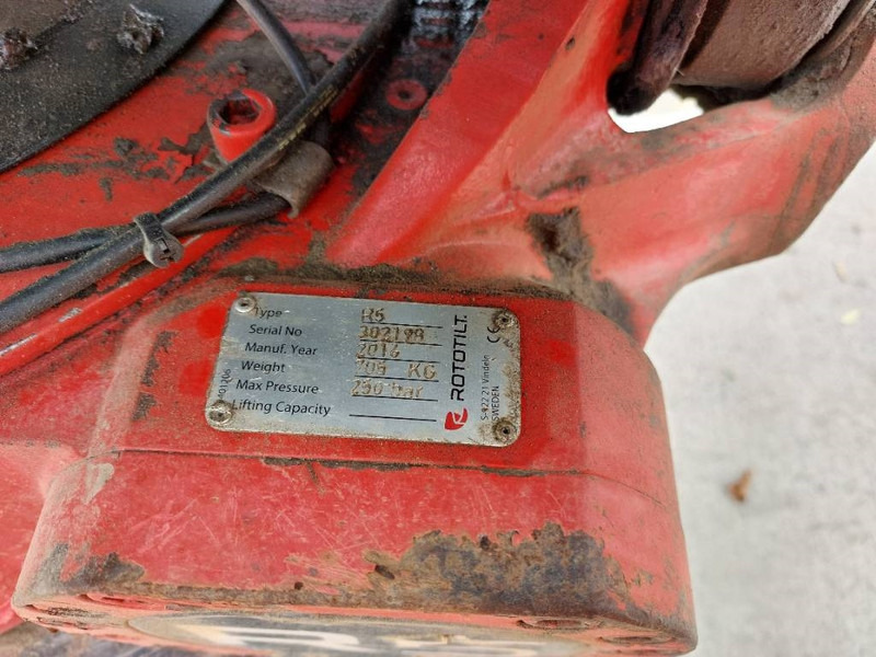 Pelle sur pneus Hitachi ZX170W-6 (+ Rototilt R5): photos 12
