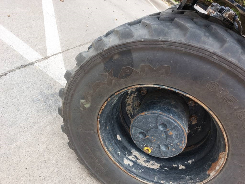 Pelle sur pneus Hitachi ZX170W-6 (+ Rototilt R5): photos 15