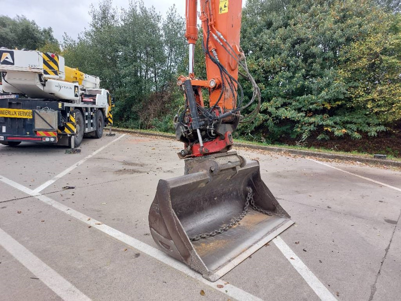 Pelle sur pneus Hitachi ZX170W-6 (+ Rototilt R5): photos 9