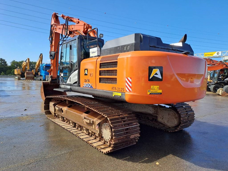 Hitachi ZX300LC-6 - Pelle sur chenille: photos 2 Hitachi ZX300LC-6 - Pelle sur chenille: photos 2