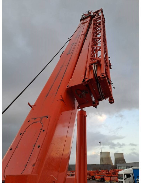 Grue tout-terrain Tadano ATF70G-4: photos 13