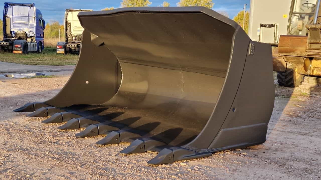 CATERPILLAR 980 bucket 5.3cbm. - Godet pour chargeur pour Chargeuse sur pneus: photos 1 CATERPILLAR 980 bucket 5.3cbm. - Godet pour chargeur pour Chargeuse sur pneus: photos 1