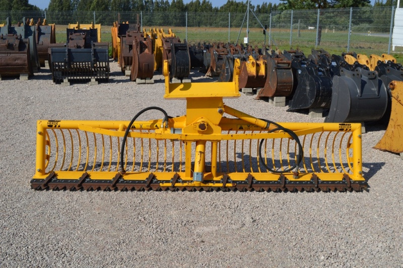Herder MXZ 300 CW40 - Godet pour pelle pour Pelle: photos 3 Herder MXZ 300 CW40 - Godet pour pelle pour Pelle: photos 3