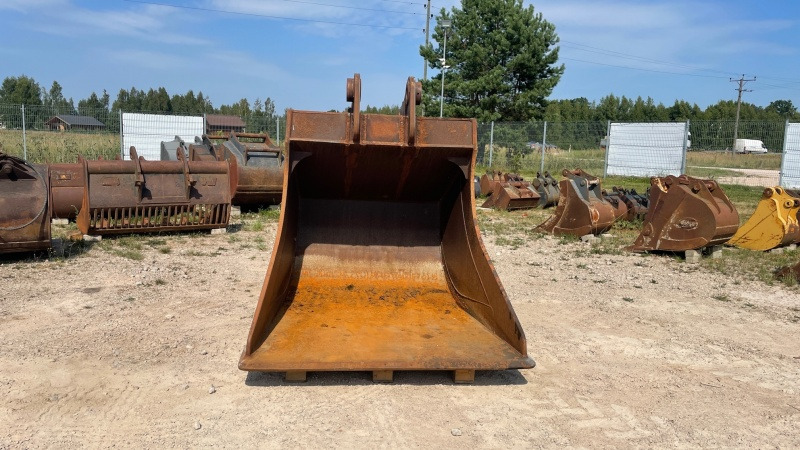 KOMATSU PC290 - Godet pour pelle pour Pelle sur chenille: photos 2 KOMATSU PC290 - Godet pour pelle pour Pelle sur chenille: photos 2