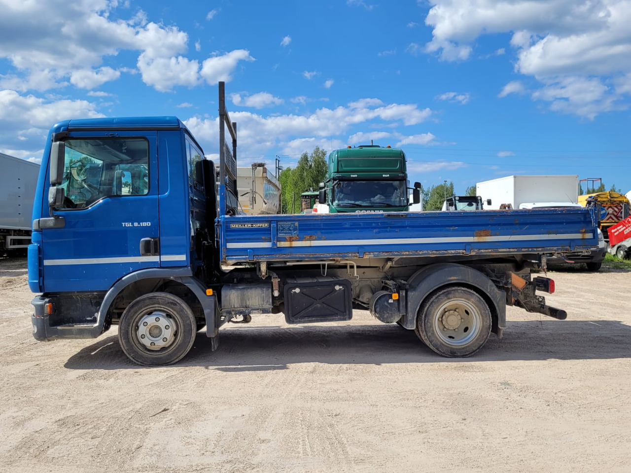 Camion benne MAN TGL 8.180: photos 7 Camion benne MAN TGL 8.180: photos 7