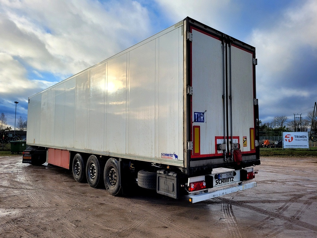 Tracteur routier Volvo FH460 + refrigerated semi-trailer: photos 18