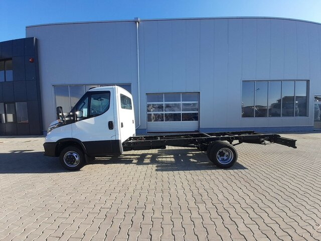 IVECO Daily 35C16H3.0 COMFORT & CONSTRUCTION PACK... - Châssis cabine, Véhicule utilitaire: photos 2 IVECO Daily 35C16H3.0 COMFORT & CONSTRUCTION PACK... - Châssis cabine, Véhicule utilitaire: photos 2