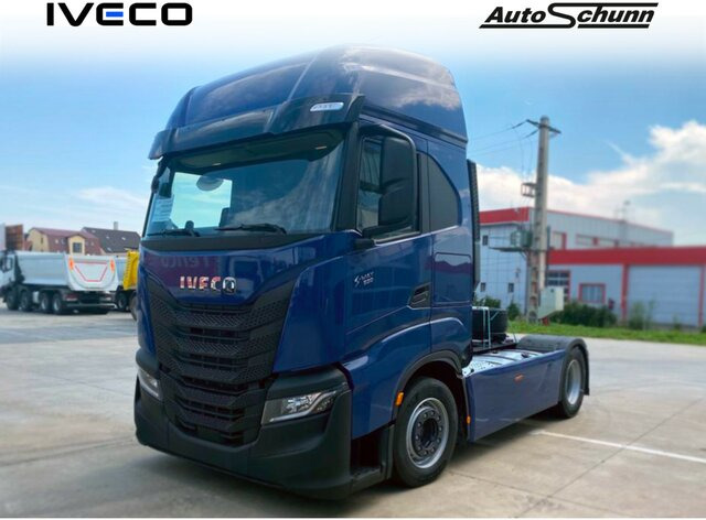 IVECO S-WAY-AS440S53T/FP LT Sattelzugmaschine+LIVING... - Tracteur routier: photos 1 IVECO S-WAY-AS440S53T/FP LT Sattelzugmaschine+LIVING... - Tracteur routier: photos 1