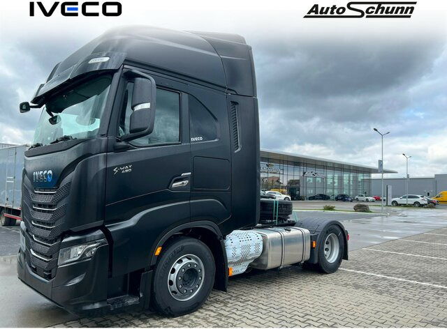 IVECO S-Way AS440S49T/P-AF4T COMFORT AERO PREMIUM LED... - Tracteur routier: photos 1 IVECO S-Way AS440S49T/P-AF4T COMFORT AERO PREMIUM LED... - Tracteur routier: photos 1