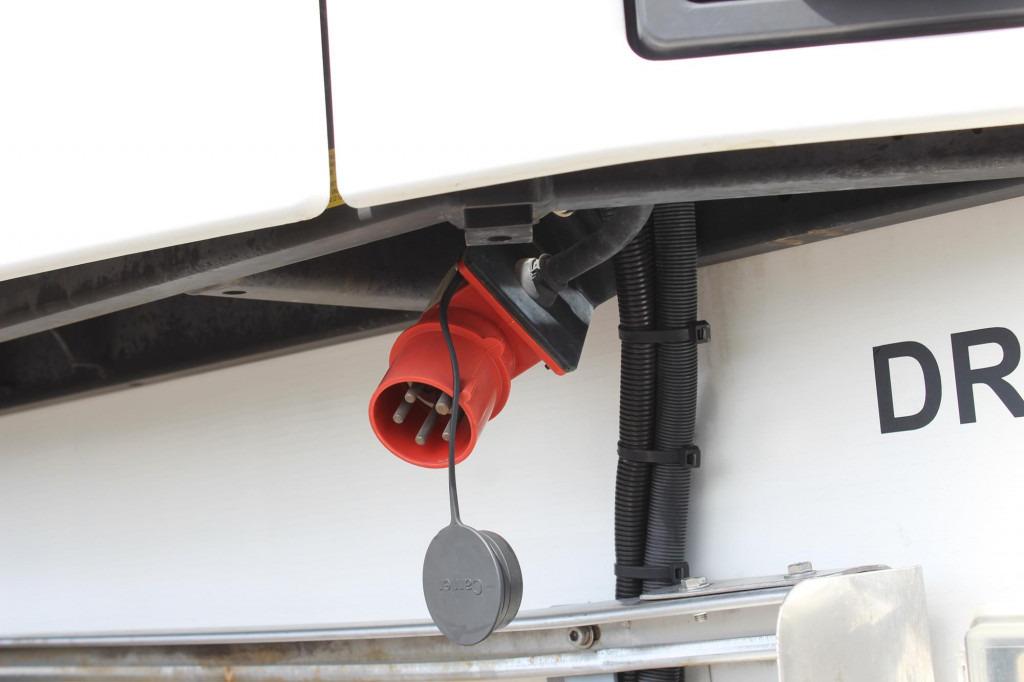 Chereau CV 1950Mt 2,65h Strom Bi-Multi-Temp. TW LBW FRC - Semi-remorque frigorifique: photos 4 Chereau CV 1950Mt 2,65h Strom Bi-Multi-Temp. TW LBW FRC - Semi-remorque frigorifique: photos 4