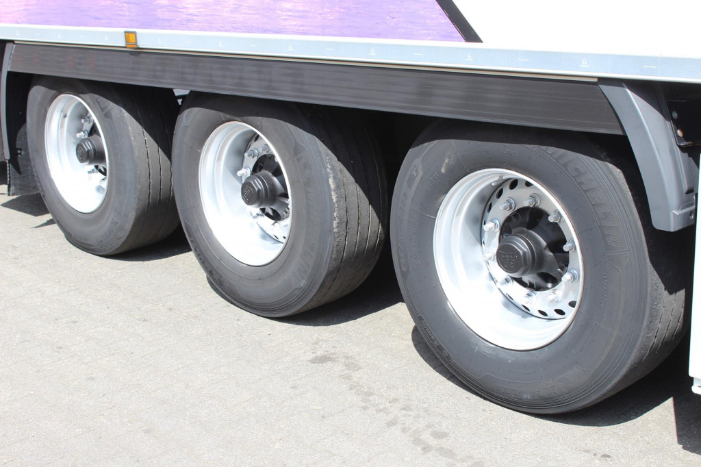 Chereau TK SLXi Spectrum Bi-Multi-Temp. TW FRC 26 - Semi-remorque frigorifique: photos 3 Chereau TK SLXi Spectrum Bi-Multi-Temp. TW FRC 26 - Semi-remorque frigorifique: photos 3