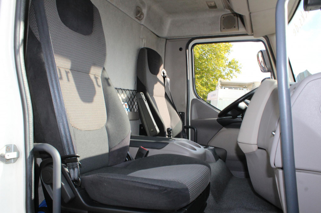 Daf LF 280 Koffer Klima LDW Rolltor LBW 149Tkm - Camion fourgon: photos 4 Daf LF 280 Koffer Klima LDW Rolltor LBW 149Tkm - Camion fourgon: photos 4