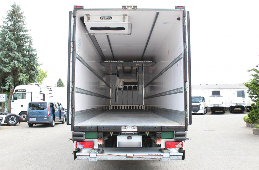 Semi-remorque frigorifique Lamberet TK SLXi Spectrum 2,65h Bi-Temp LBW FRC Aluboden: photos 14 Semi-remorque frigorifique Lamberet TK SLXi Spectrum 2,65h Bi-Temp LBW FRC Aluboden: photos 14