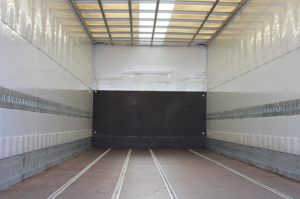 Mercedes-Benz Atego 1321 E6 Koffer Klima Kamera Schalter LBW - Camion fourgon: photos 3 Mercedes-Benz Atego 1321 E6 Koffer Klima Kamera Schalter LBW - Camion fourgon: photos 3