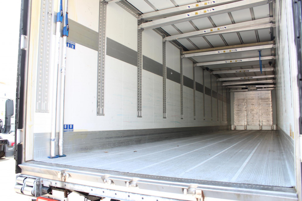 SCHMITZ Carrier Vector 1950Mt. Doppelstock Blumen LBW! - Semi-remorque frigorifique: photos 2 SCHMITZ Carrier Vector 1950Mt. Doppelstock Blumen LBW! - Semi-remorque frigorifique: photos 2