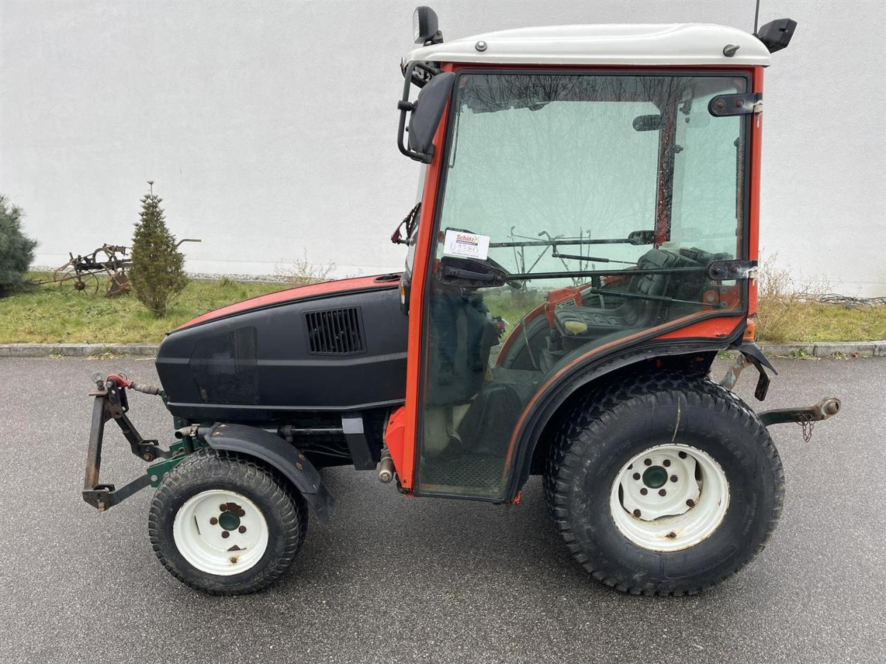 Goldoni IDEA 30HST Goldoni, Rasenmäher und Mulcher, Kabine, Frontkraftheber, Heckhubwerkanhängung - Tracteur agricole: photos 2 Goldoni IDEA 30HST Goldoni, Rasenmäher und Mulcher, Kabine, Frontkraftheber, Heckhubwerkanhängung - Tracteur agricole: photos 2