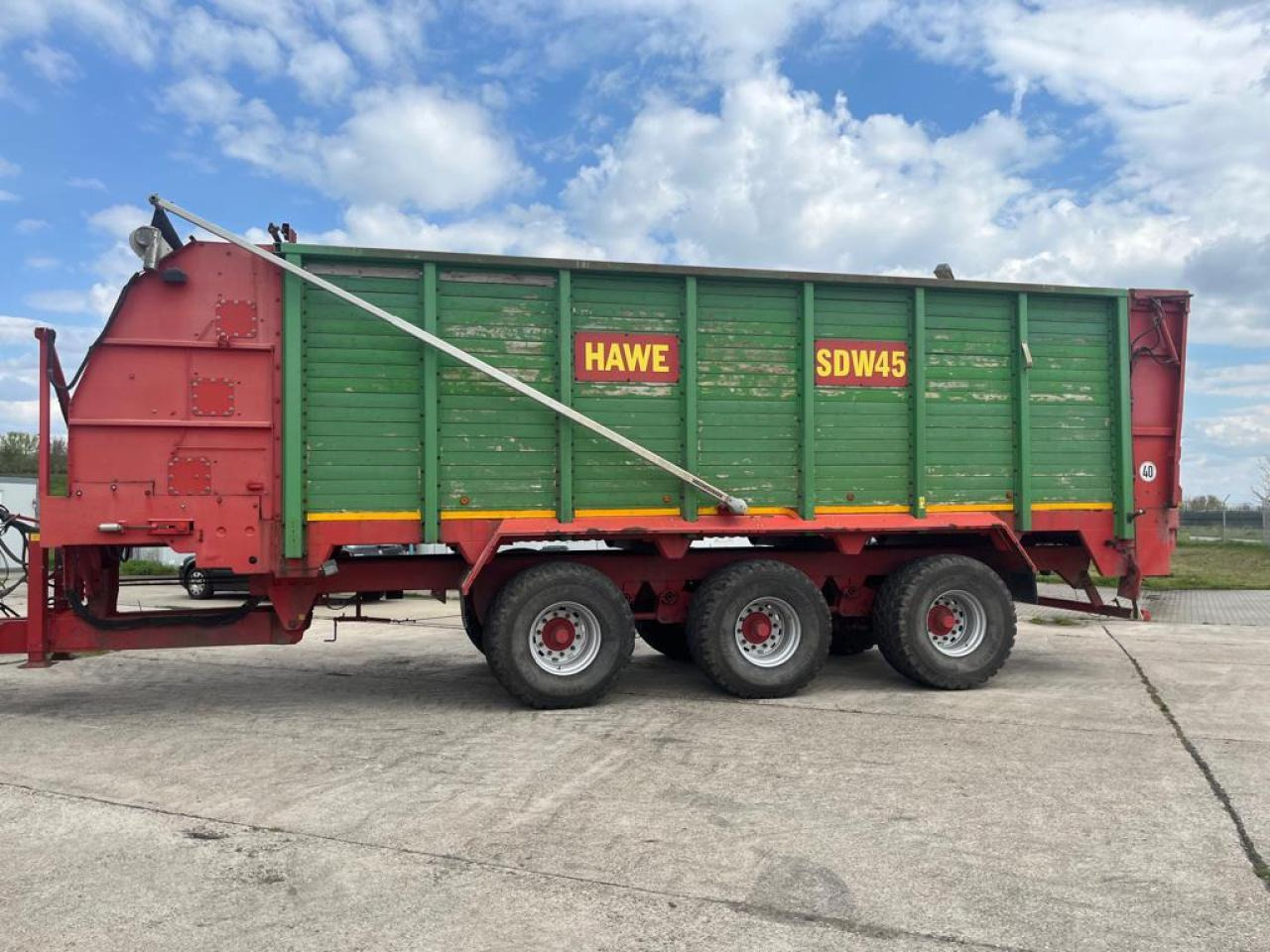 HAWE Tridem SDW 45T, Silagewagen, Baujahr 2011 - Benne agricole: photos 1 HAWE Tridem SDW 45T, Silagewagen, Baujahr 2011 - Benne agricole: photos 1