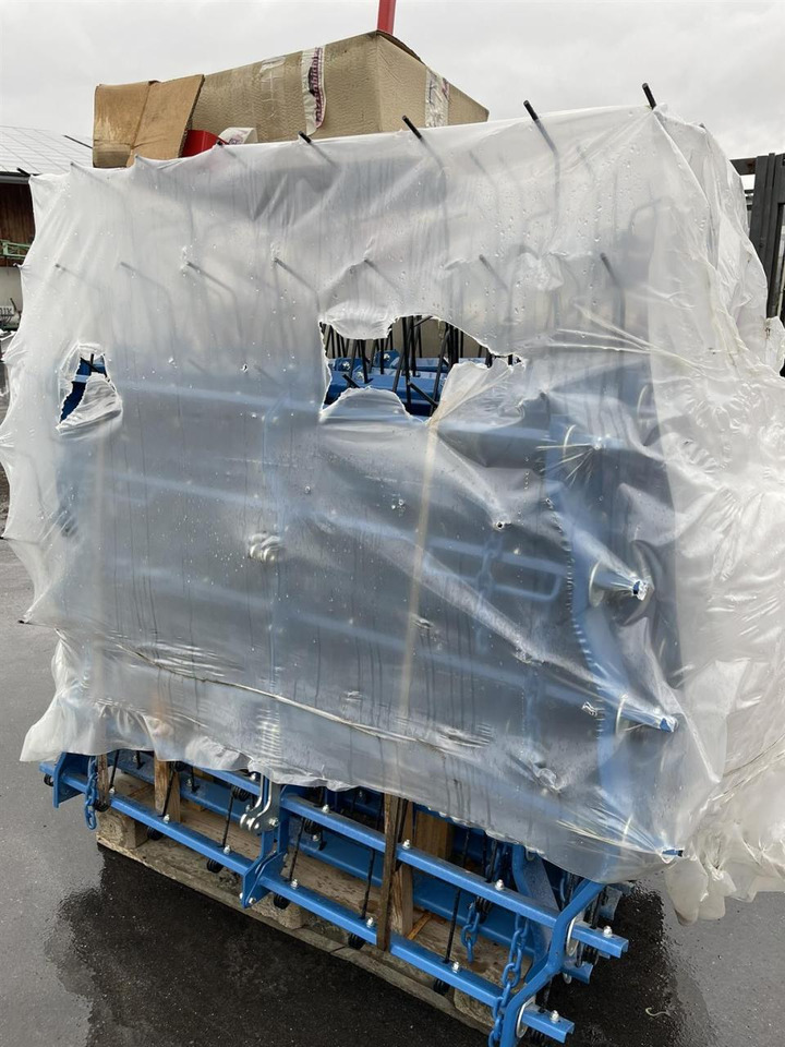 Hatzenbichler Neuer unbenutzter Striegel mit hydraulischer Druckverstellung, 12m AB, Hatzenbichler Striegel - Herse: photos 4 Hatzenbichler Neuer unbenutzter Striegel mit hydraulischer Druckverstellung, 12m AB, Hatzenbichler Striegel - Herse: photos 4