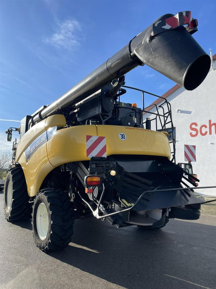 New Holland CR9080 Elevation Allrad - Moissonneuse-batteuse: photos 4 New Holland CR9080 Elevation Allrad - Moissonneuse-batteuse: photos 4