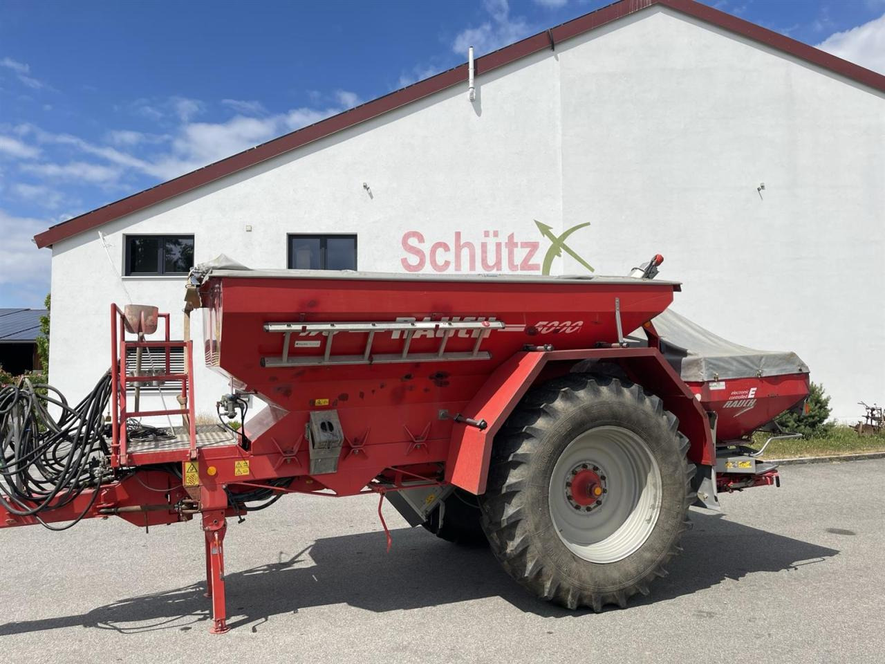 Rauch TWS 5000 Düngerwagen mit Lenkung und Streuer Axera H-EMC - Distributeur d'engrais: photos 2 Rauch TWS 5000 Düngerwagen mit Lenkung und Streuer Axera H-EMC - Distributeur d'engrais: photos 2