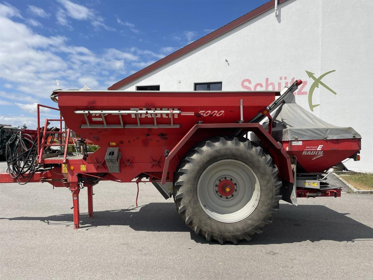 Rauch TWS 5000 Düngerwagen mit Lenkung und Streuer Axera H-EMC - Distributeur d'engrais: photos 3 Rauch TWS 5000 Düngerwagen mit Lenkung und Streuer Axera H-EMC - Distributeur d'engrais: photos 3