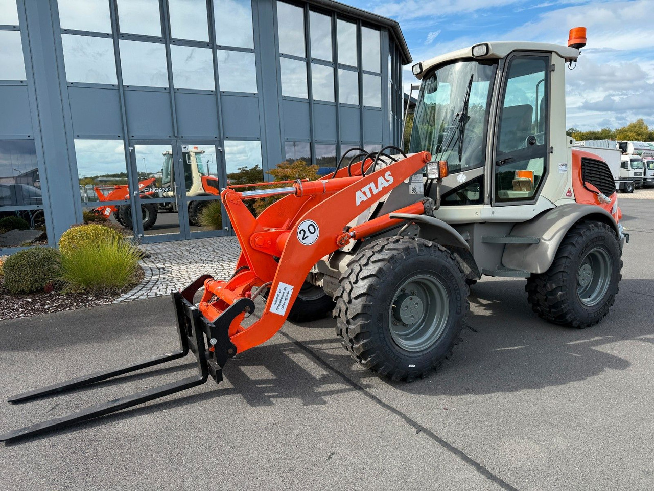 Atlas AR 80 hydr. SW , Palettengabel - Chargeuse sur pneus: photos 3 Atlas AR 80 hydr. SW , Palettengabel - Chargeuse sur pneus: photos 3