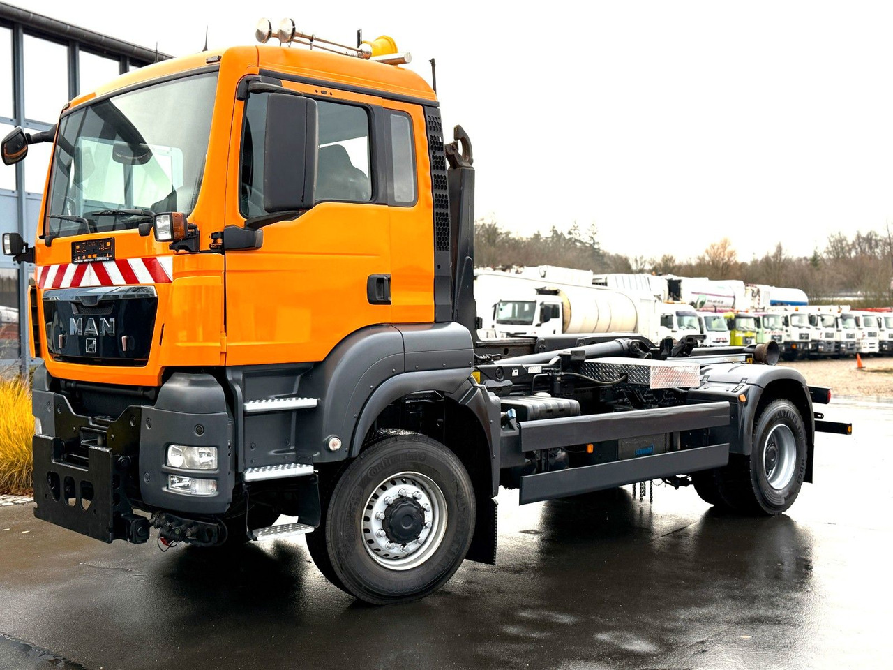 MAN TGS 18.360 4x4 Winterdienst Meiller Abroller - Camion ampliroll: photos 1 MAN TGS 18.360 4x4 Winterdienst Meiller Abroller - Camion ampliroll: photos 1