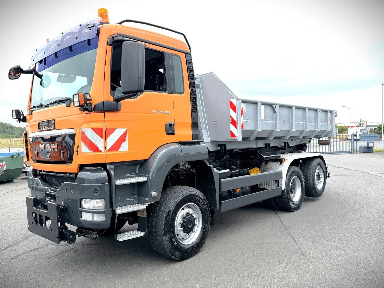 MAN TGS 28.360 6x4-4BL Meiller RK20.55 Winterdienst - Camion ampliroll: photos 1 MAN TGS 28.360 6x4-4BL Meiller RK20.55 Winterdienst - Camion ampliroll: photos 1
