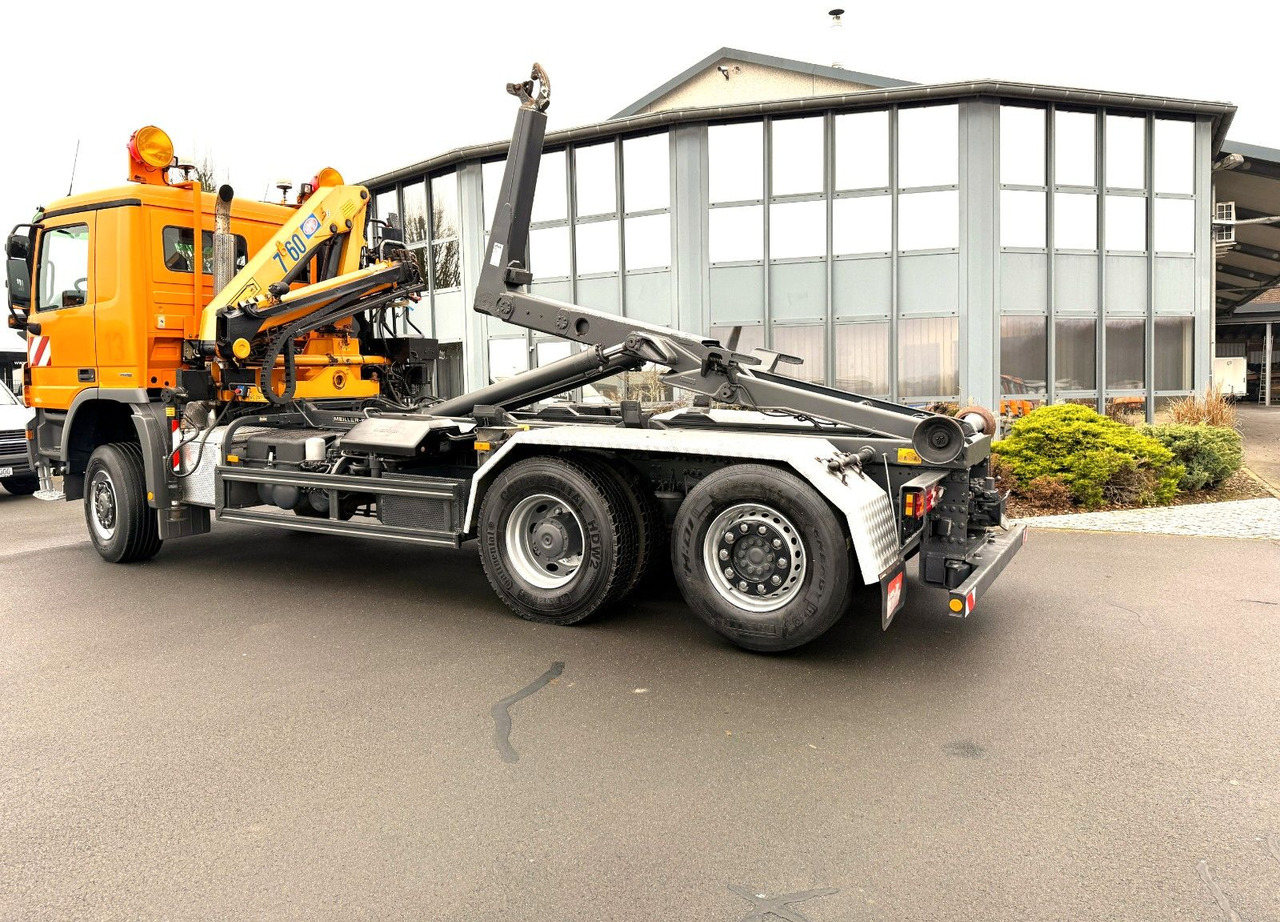 Mercedes-Benz Actros 2632 6x4/2 Meiller + HMF Kran - Camion ampliroll, Camion grue: photos 3 Mercedes-Benz Actros 2632 6x4/2 Meiller + HMF Kran - Camion ampliroll, Camion grue: photos 3