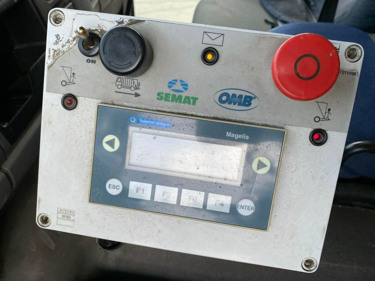 Renault 320 DCI Premium 6x2 Hydraulik Renault 320 DCI Premium 6x2 Hydraulik en leasing occasion Renault 320 DCI Premium 6x2 Hydraulik Renault 320 DCI Premium 6x2 Hydraulik: photos 6 Renault 320 DCI Premium 6x2 Hydraulik Renault 320 DCI Premium 6x2 Hydraulik en leasing occasion Renault 320 DCI Premium 6x2 Hydraulik Renault 320 DCI Premium 6x2 Hydraulik: photos 6