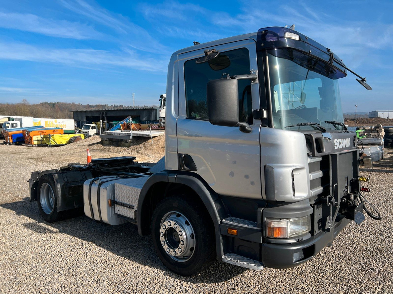 Scania P 94 GA 4x2 NA 310 Scania P 94 GA 4x2 NA 310 - Tracteur routier: photos 2 Scania P 94 GA 4x2 NA 310 Scania P 94 GA 4x2 NA 310 - Tracteur routier: photos 2