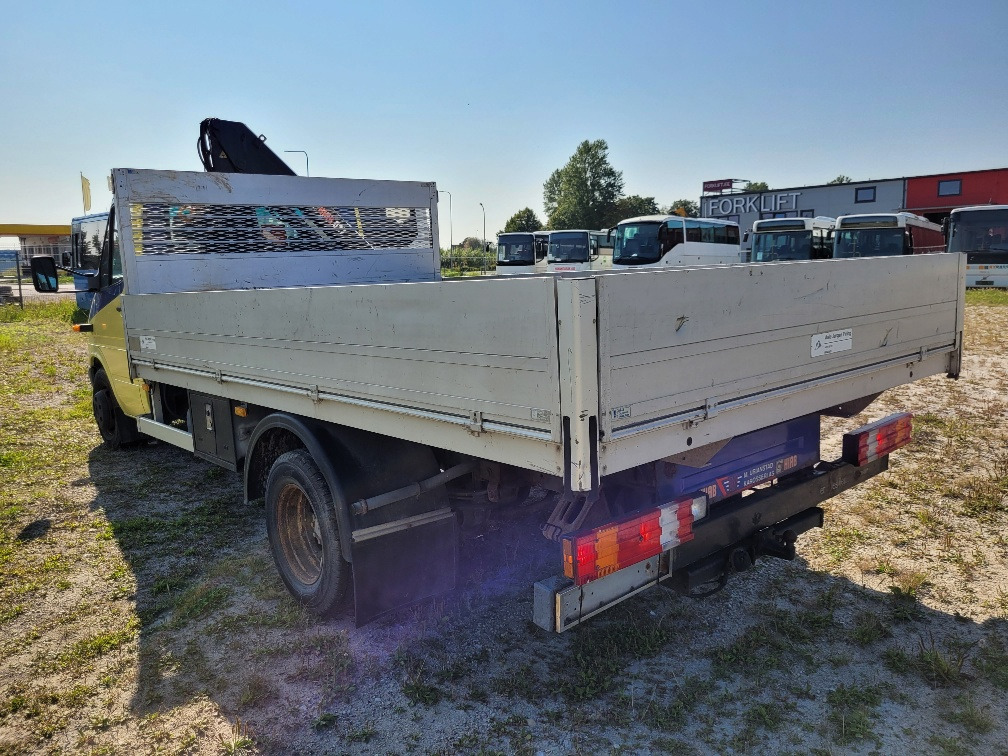 MERCEDES – BENZ SPRINTER 616CDI HIAB 027-2 Crane 10.2004  - Utilitaire plateau: photos 4 MERCEDES – BENZ SPRINTER 616CDI HIAB 027-2 Crane 10.2004  - Utilitaire plateau: photos 4