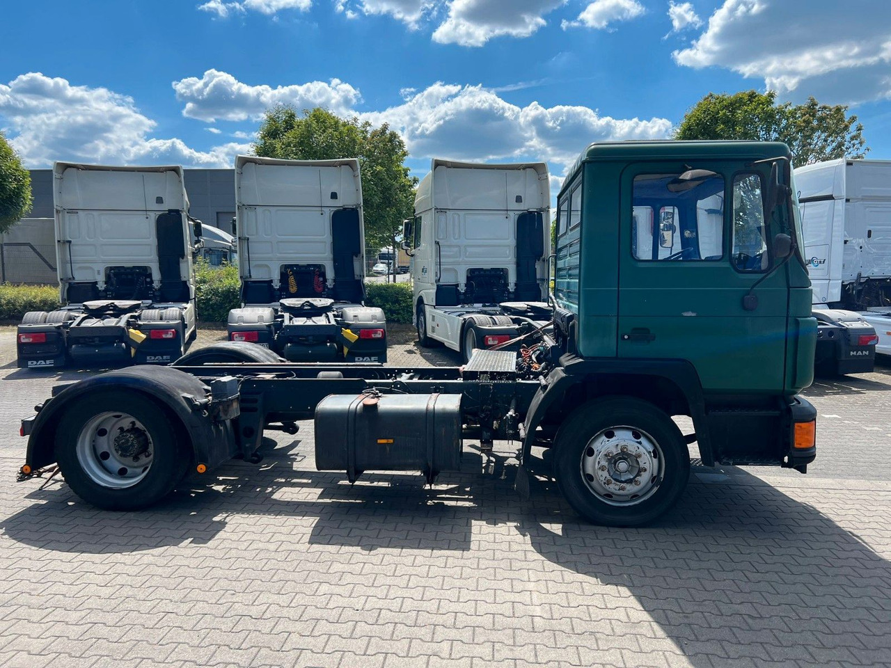 MAN 14.232 FLS - Tracteur routier: photos 2 MAN 14.232 FLS - Tracteur routier: photos 2