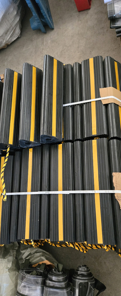 AirBusiness GSE aircraft shocks - Équipement aéroportuaire: photos 4 AirBusiness GSE aircraft shocks - Équipement aéroportuaire: photos 4