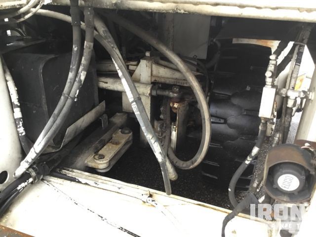 FMC Lower Deck Loader Commander 15 Standard - Chargeur de fret: photos 5 FMC Lower Deck Loader Commander 15 Standard - Chargeur de fret: photos 5
