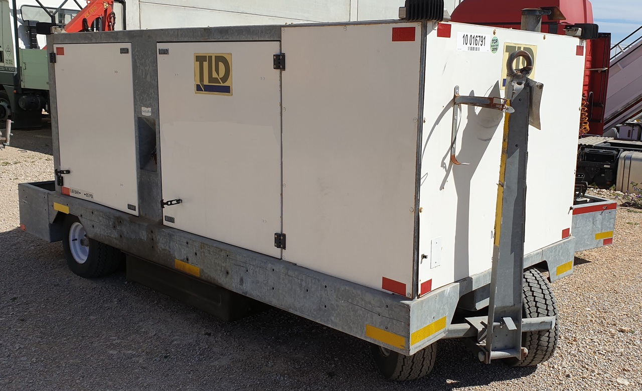 GPU/120 KVA 4120-T-CUP - Groupe électrogène au sol: photos 1 GPU/120 KVA 4120-T-CUP - Groupe électrogène au sol: photos 1