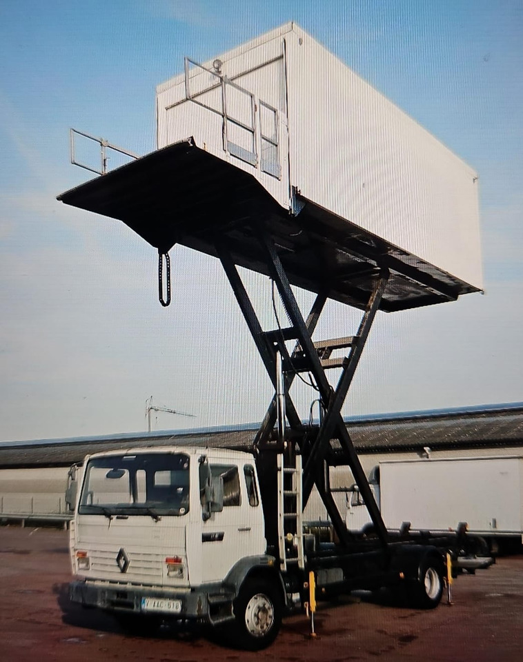 Renault Catering - Camion de catering: photos 2 Renault Catering - Camion de catering: photos 2