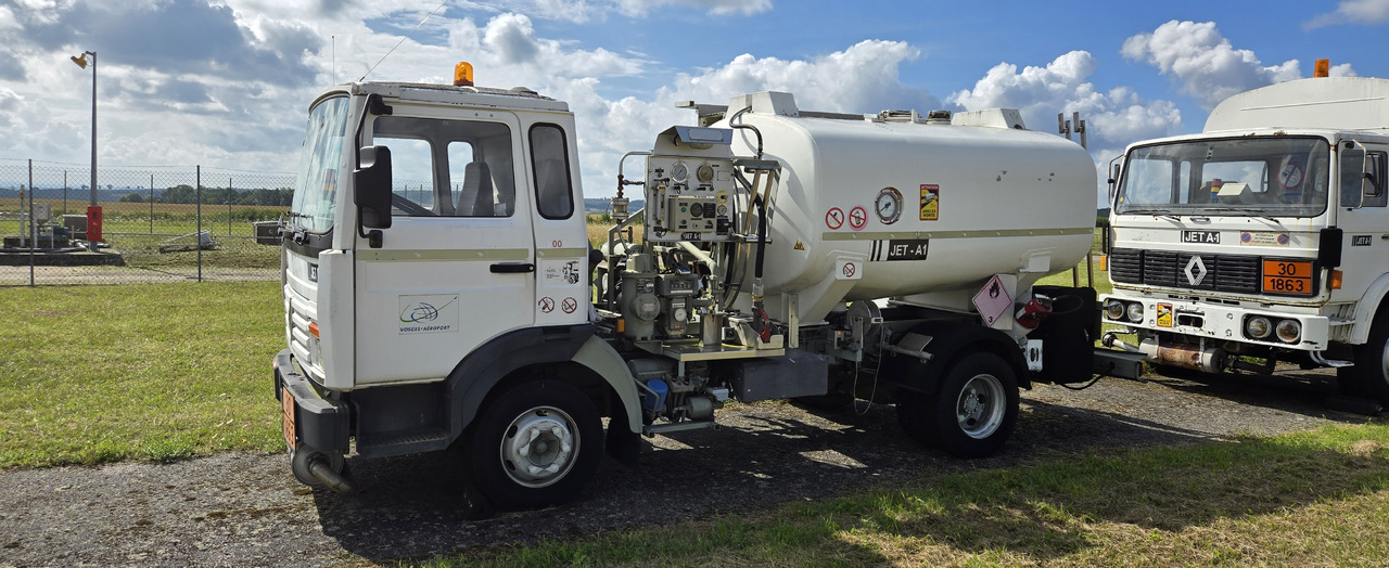 Renault JetA1 - Véhicule de voirie/ Spécial: photos 1 Renault JetA1 - Véhicule de voirie/ Spécial: photos 1