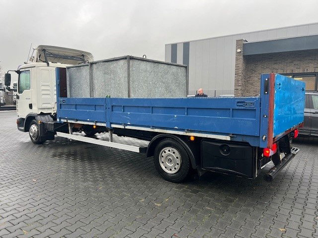 MAN TGL 12.240 TGL 10.240 - Camion plateau: photos 4 MAN TGL 12.240 TGL 10.240 - Camion plateau: photos 4