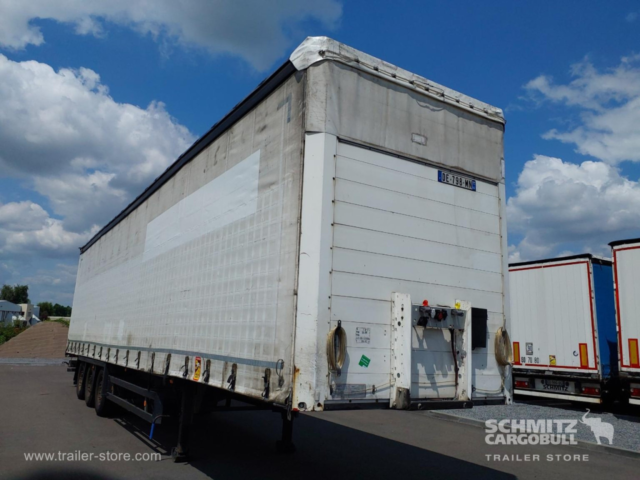 SCHMITZ Curtainsider Mega - Semi-remorque rideaux coulissants: photos 1 SCHMITZ Curtainsider Mega - Semi-remorque rideaux coulissants: photos 1