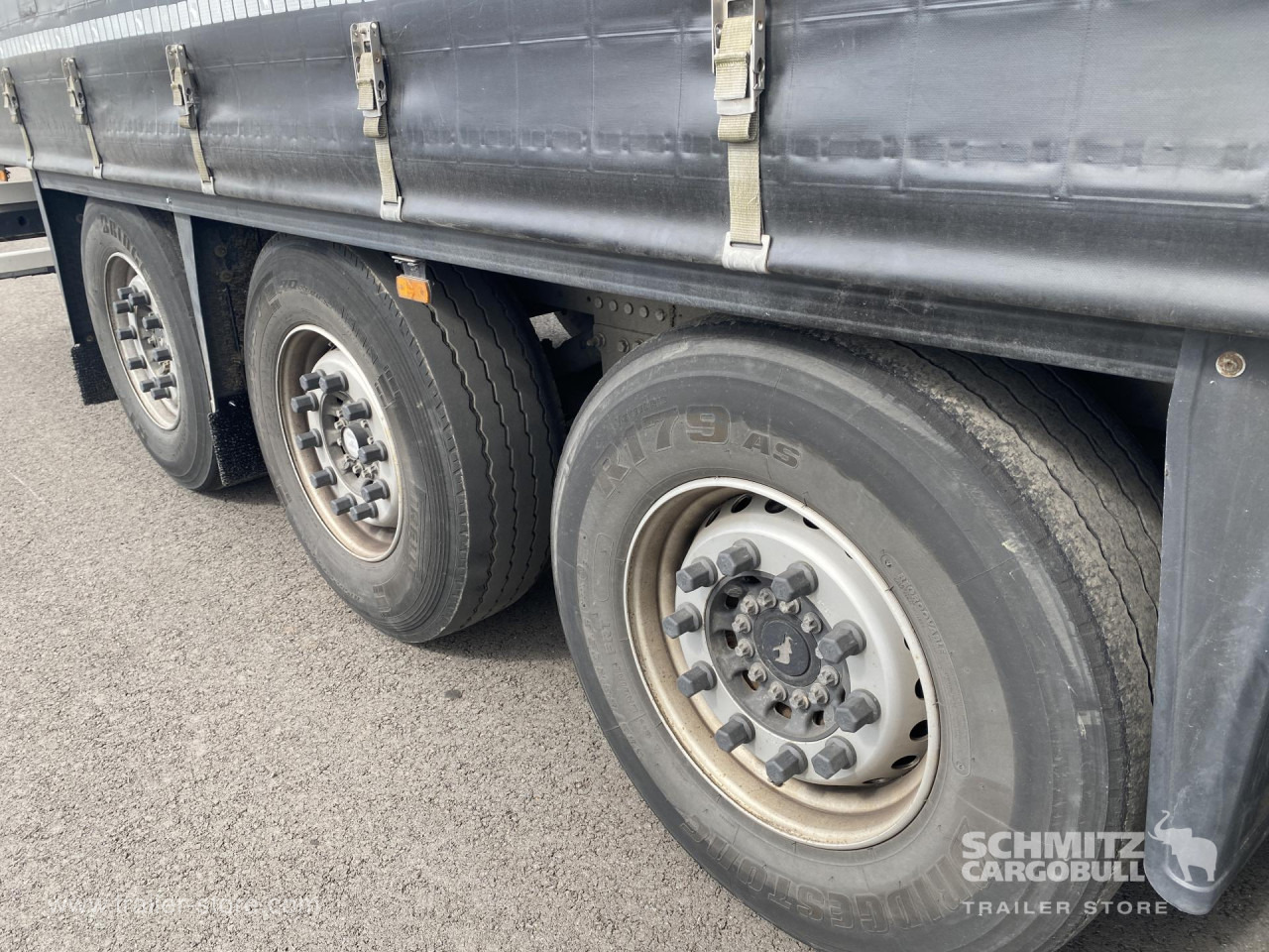 SCHMITZ Curtainsider Standard - Semi-remorque rideaux coulissants: photos 3 SCHMITZ Curtainsider Standard - Semi-remorque rideaux coulissants: photos 3
