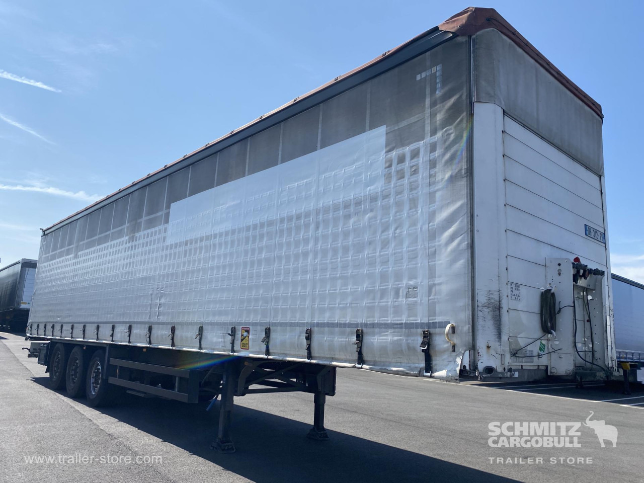 SCHMITZ Curtainsider Standard - Semi-remorque rideaux coulissants: photos 1 SCHMITZ Curtainsider Standard - Semi-remorque rideaux coulissants: photos 1