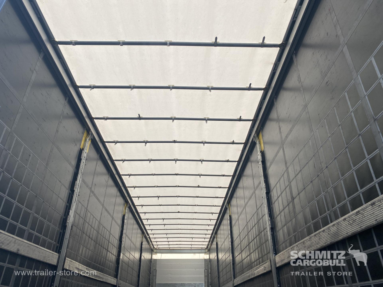 Semi-remorque rideaux coulissants SCHMITZ Curtainsider Standard: photos 11 Semi-remorque rideaux coulissants SCHMITZ Curtainsider Standard: photos 11
