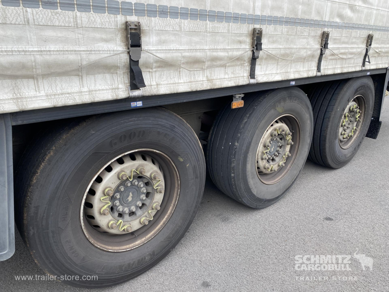 SCHMITZ Curtainsider Standard - Semi-remorque rideaux coulissants: photos 3 SCHMITZ Curtainsider Standard - Semi-remorque rideaux coulissants: photos 3