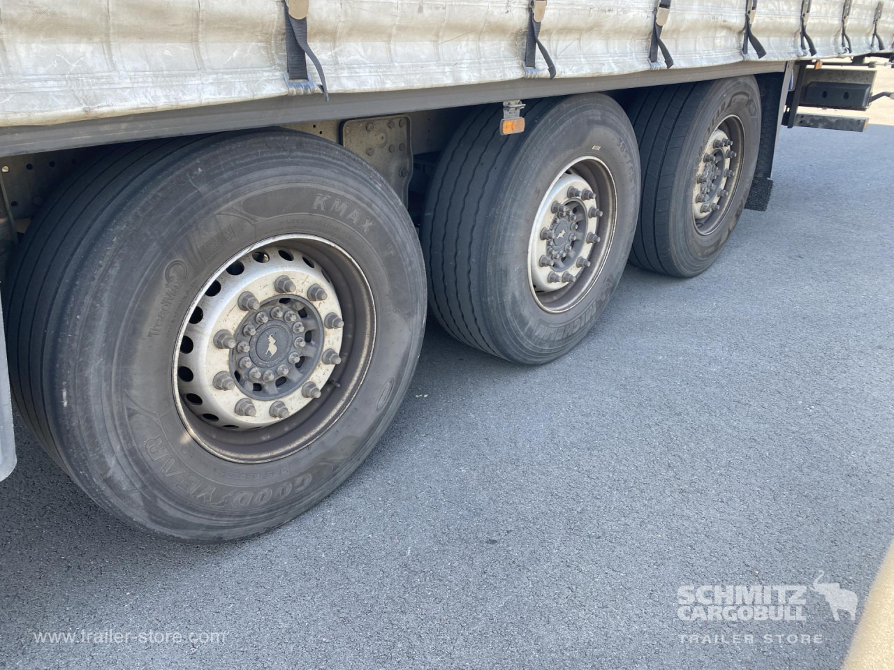 SCHMITZ Curtainsider Standard - Semi-remorque rideaux coulissants: photos 3 SCHMITZ Curtainsider Standard - Semi-remorque rideaux coulissants: photos 3