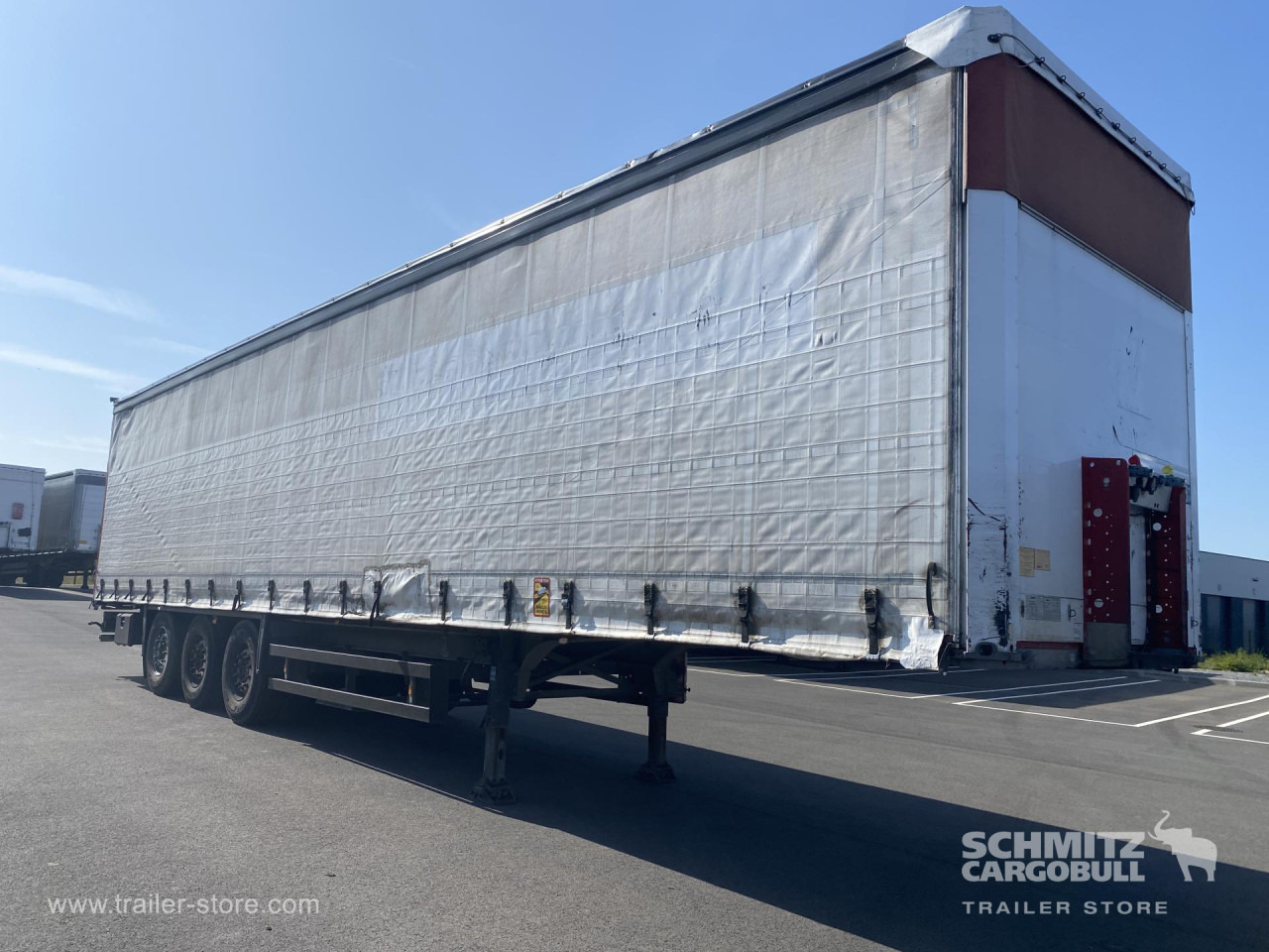 SCHMITZ Curtainsider Standard - Semi-remorque rideaux coulissants: photos 1 SCHMITZ Curtainsider Standard - Semi-remorque rideaux coulissants: photos 1