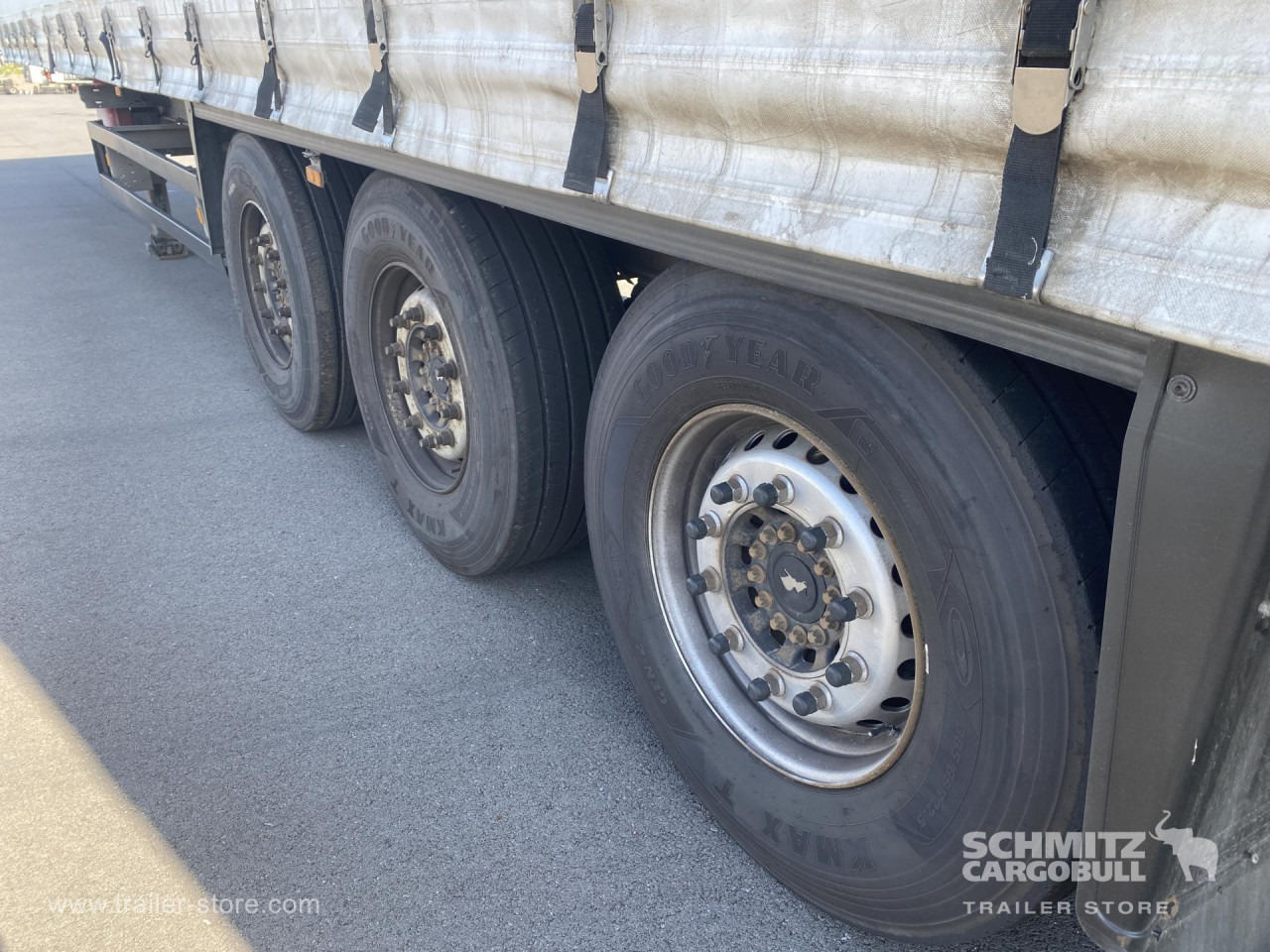 SCHMITZ Curtainsider Standard - Semi-remorque rideaux coulissants: photos 2 SCHMITZ Curtainsider Standard - Semi-remorque rideaux coulissants: photos 2