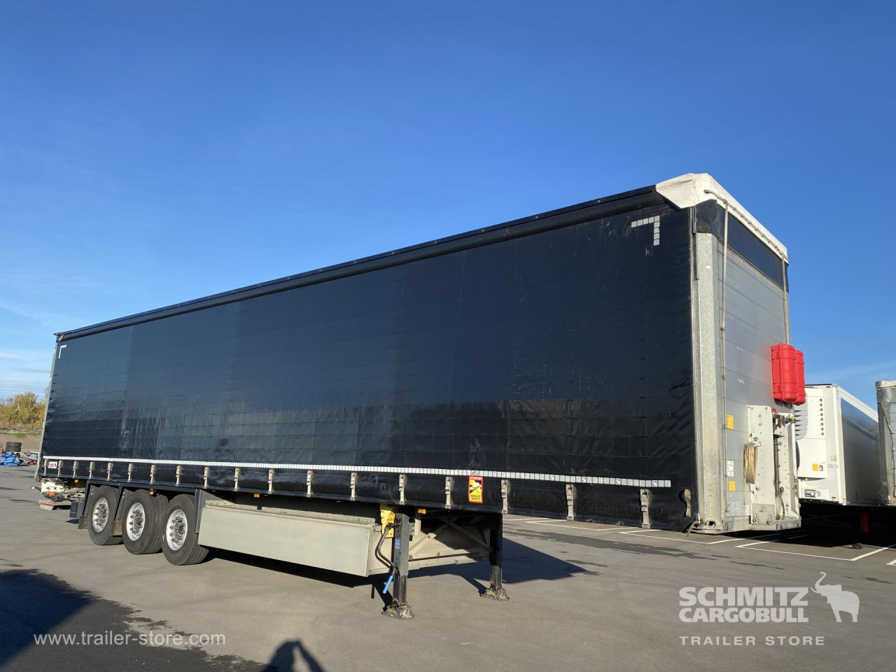 SCHMITZ Curtainsider Standard Taillift - Semi-remorque rideaux coulissants: photos 1 SCHMITZ Curtainsider Standard Taillift - Semi-remorque rideaux coulissants: photos 1