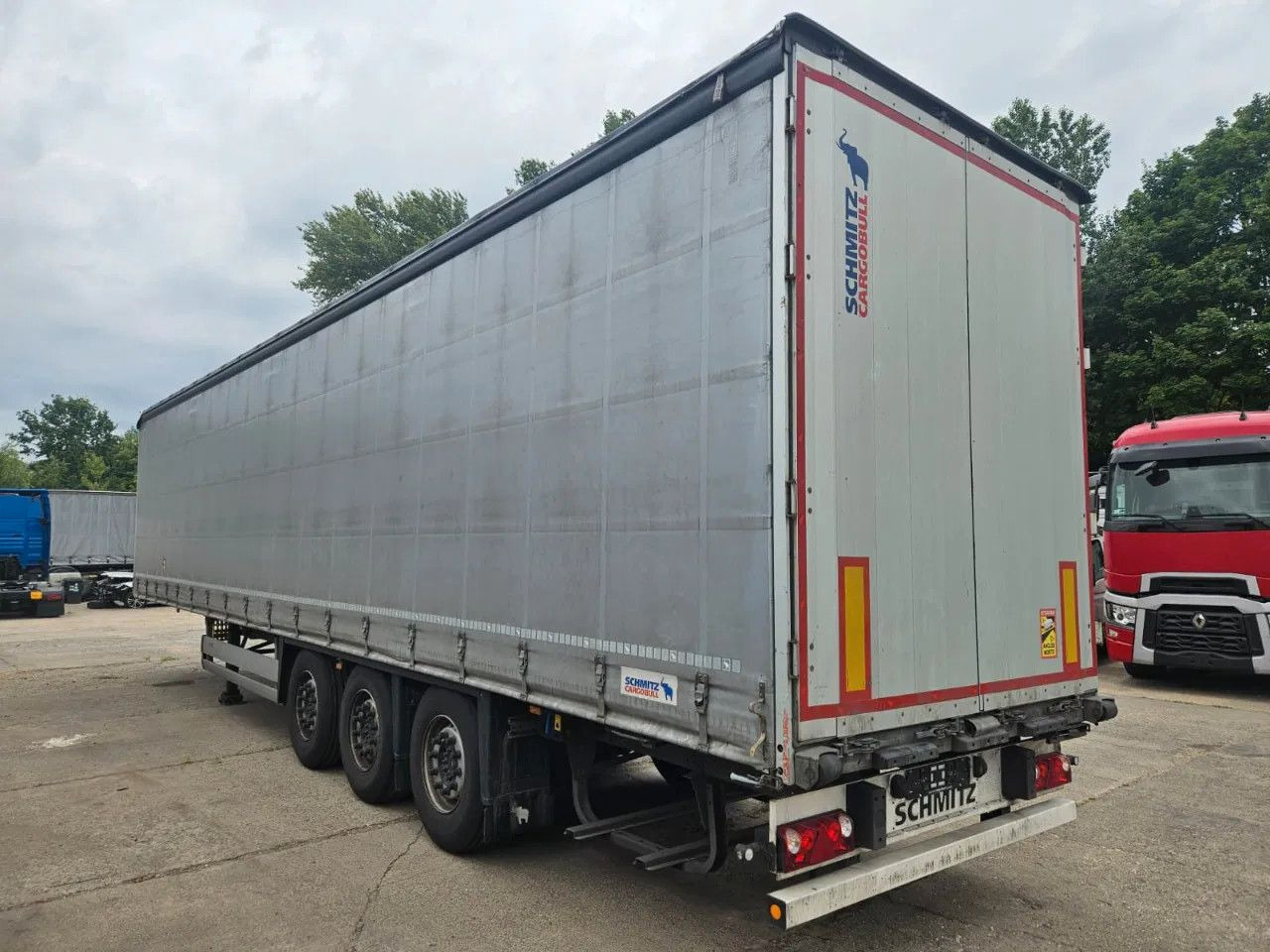 Schmitz Cargobull SCB S3T Standard 3 units! Lifting Axle A&C, XL C - Semi-remorque rideaux coulissants: photos 3 Schmitz Cargobull SCB S3T Standard 3 units! Lifting Axle A&C, XL C - Semi-remorque rideaux coulissants: photos 3