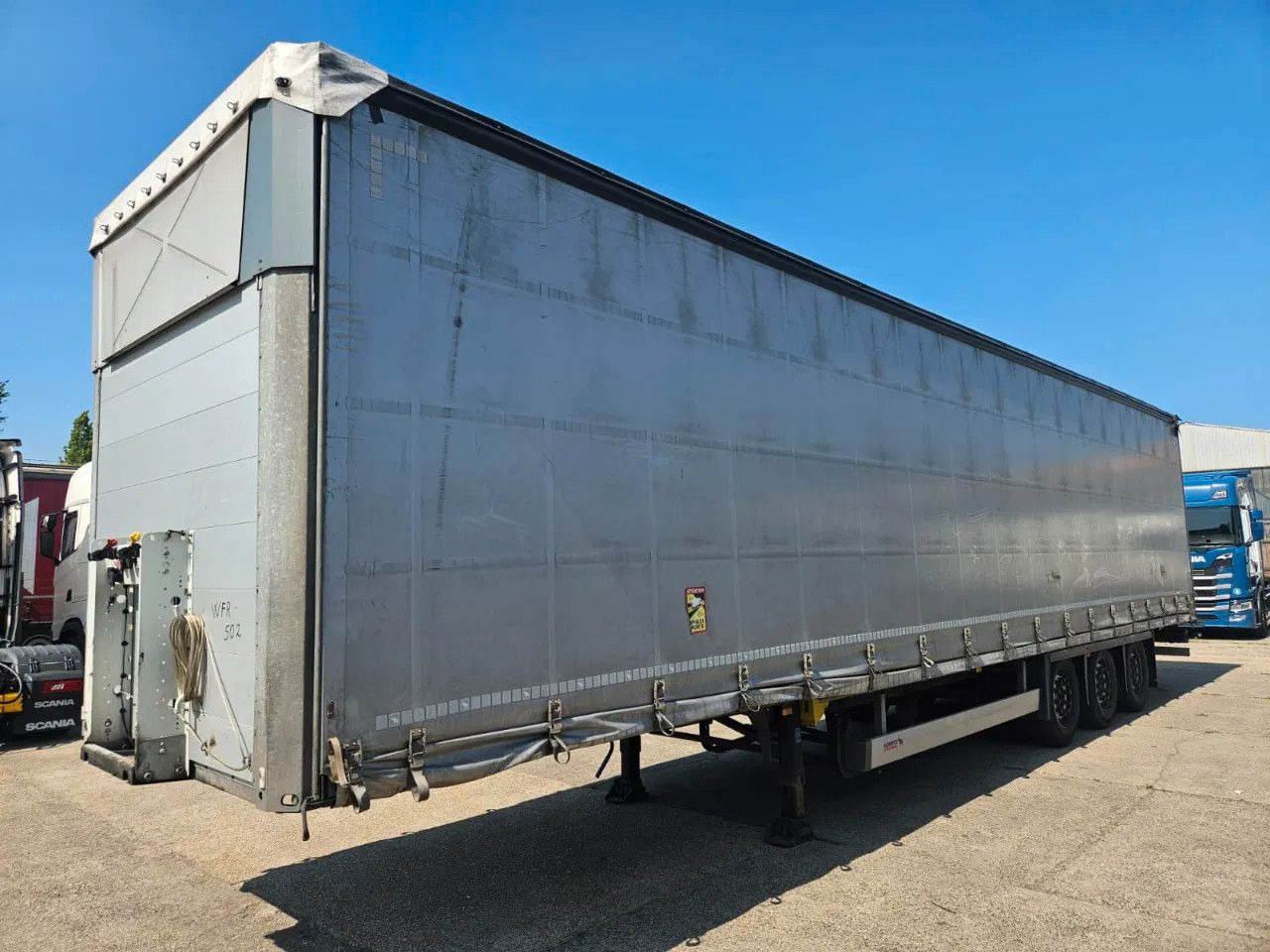Schmitz Cargobull SCB S3T VARIOS 5 units! Lifting Axle A&C, XL Cod - Semi-remorque rideaux coulissants: photos 1 Schmitz Cargobull SCB S3T VARIOS 5 units! Lifting Axle A&C, XL Cod - Semi-remorque rideaux coulissants: photos 1
